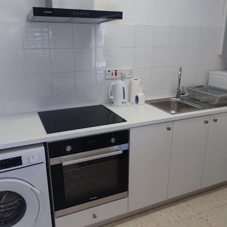Cozy Holyday Apartament Paralimni Exteriör bild